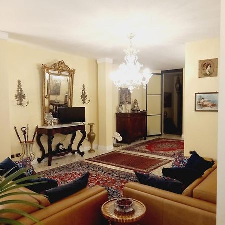Confortevole Барі Екстер'єр фото