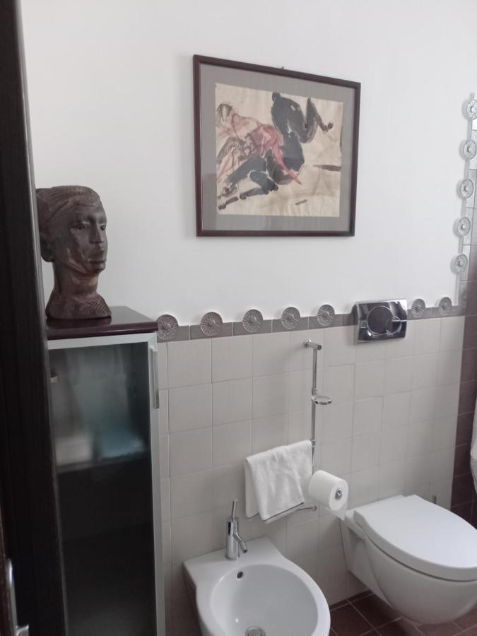 Confortevole Барі Екстер'єр фото