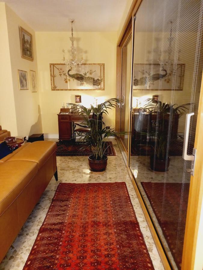 Confortevole Барі Екстер'єр фото
